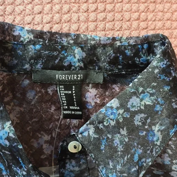 Forever 21 Floral Sheer Puff Sleeve Womens Blouse - Picture 2 of 9